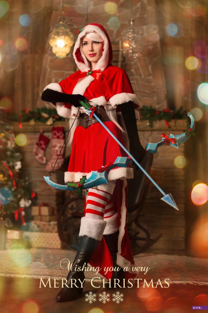 League of Legends - Ashe (The Frost Archer) (Christmas) Cosplay - authentic view
