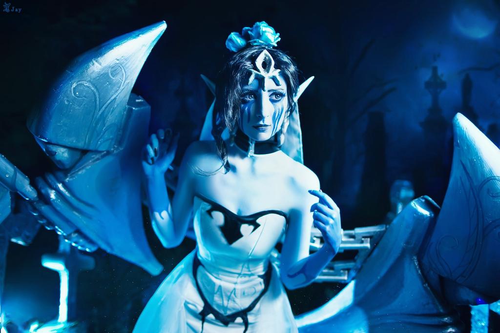 League of Legends - Morgana (Ghost Bride) Cosplay - expressive portrait