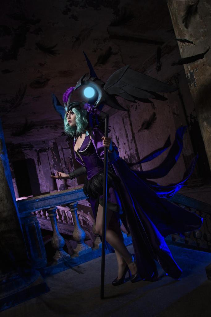 League of Legends - LeBlanc (The Deceiver) (Ravenborn) Cosplay - light aesthetic