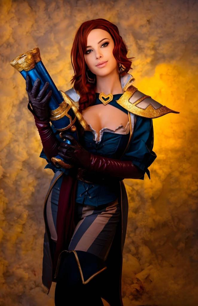 League of Legends - Miss Fortune (The Bounty Hunter) (Captain) Cosplay - light aesthetic League of Legends - Miss Fortune (The Bounty Hunter) (Captain) Cosplay - light aesthetic