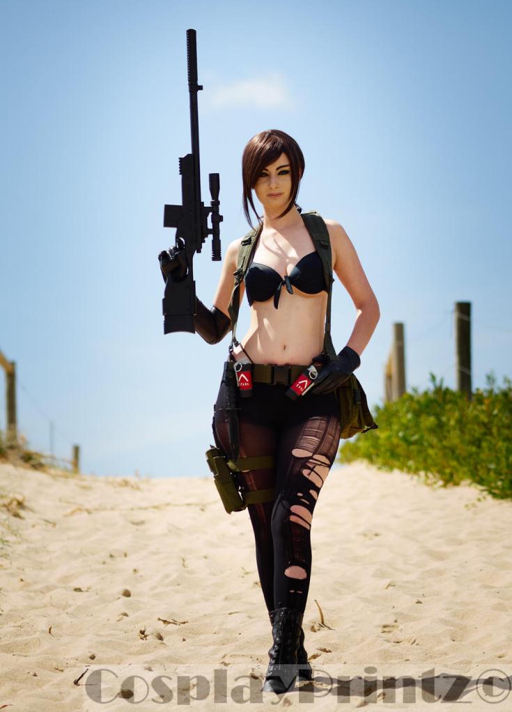 Metal Gear Solid 5 - The Phantom Pain - Sniper "Quiet" (Tixij) Cosplay - costume focus