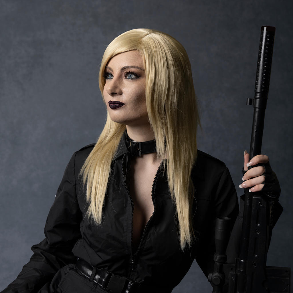 Metal Gear Solid - The Twin Snakes - Sniper Wolf Cosplay - portrait photo