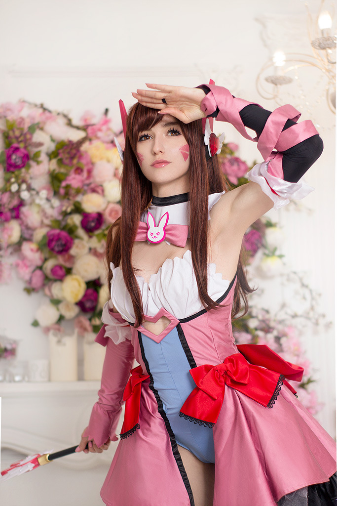 Overwatch – D.VA (White Cat) Cosplay