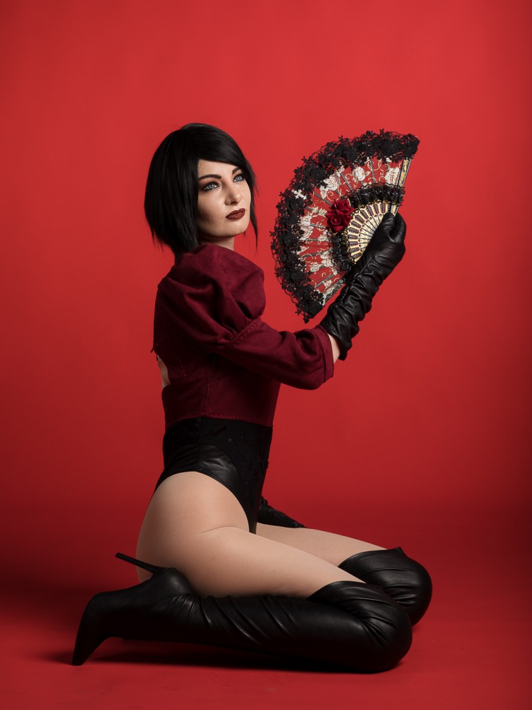 Resident Evil 2 - Remake - Ada Wong (2B) Cosplay - soft focus shot Resident Evil 2 - Remake - Ada Wong (2B) Cosplay - soft focus shot