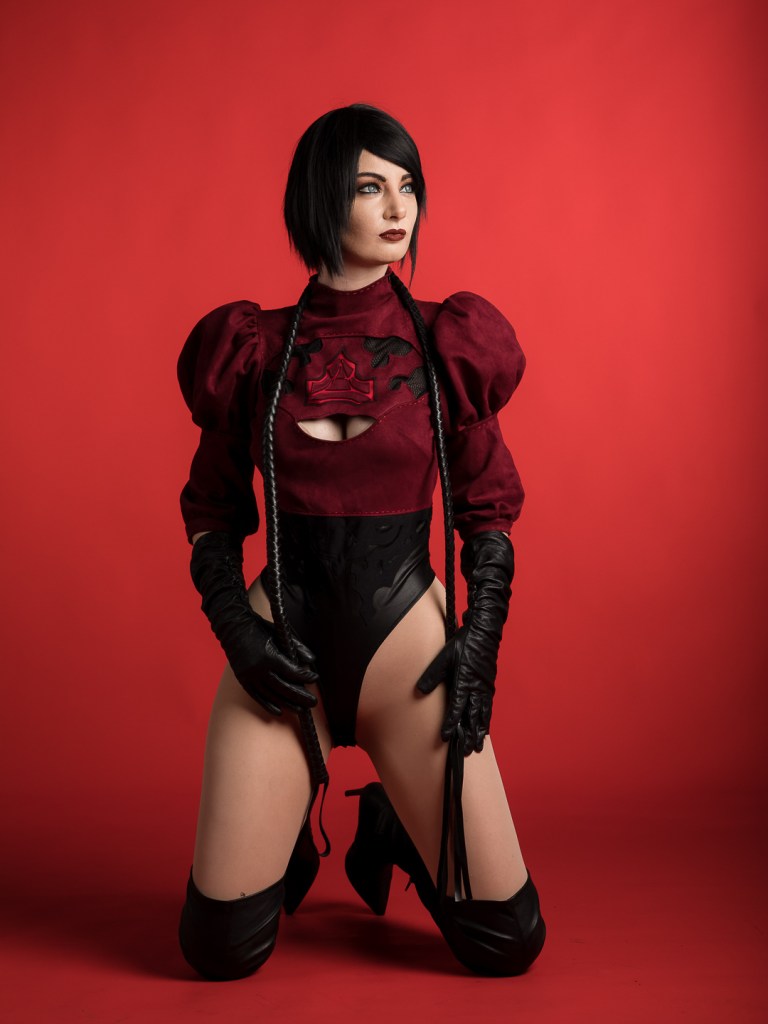 Resident Evil 2 - Remake - Ada Wong (2B) Cosplay - light aesthetic Resident Evil 2 - Remake - Ada Wong (2B) Cosplay - light aesthetic