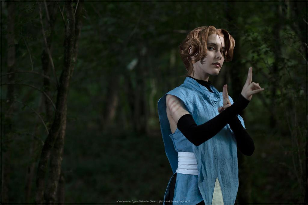 Castlevania (TV Series) - Sypha Belnades  Cosplay - full length photo