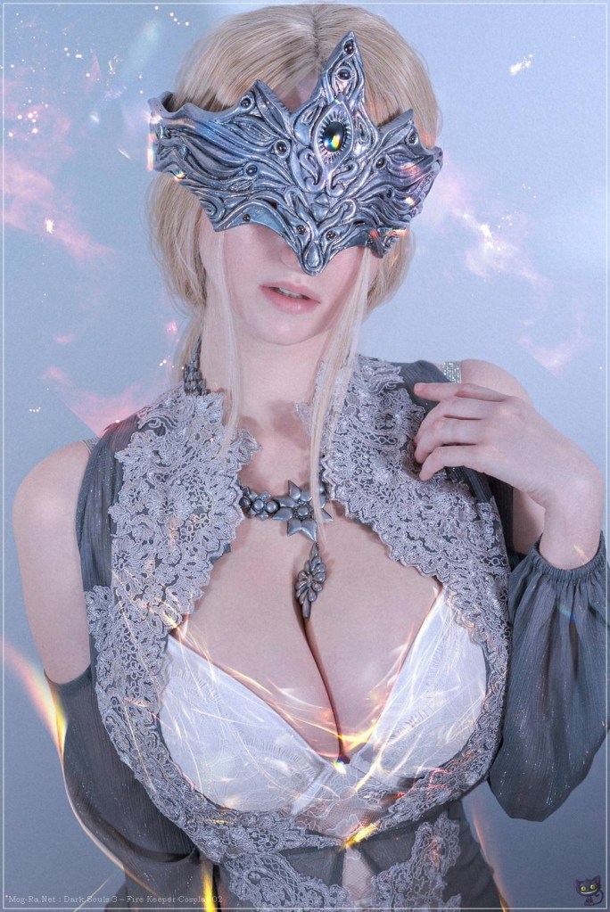 Dark Souls 3 - Fire Keeper Cosplay - detailed character analysis