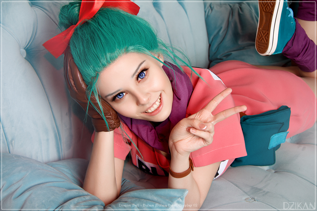 Dragon Ball - Bulma (Bulma Brief) Cosplay - recreation