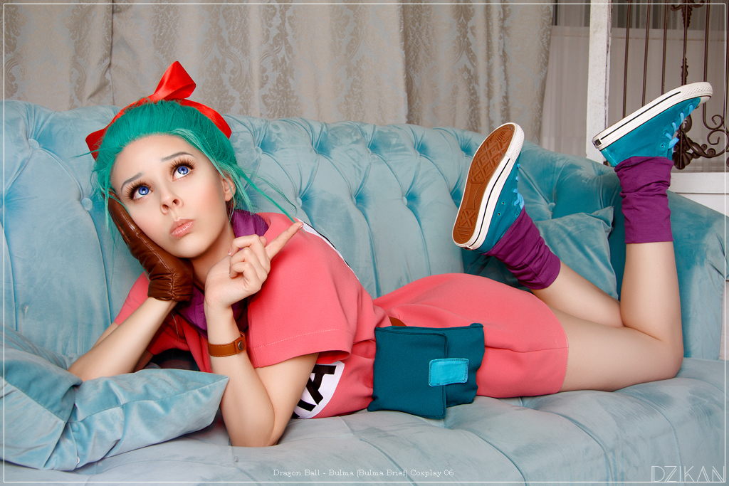 Dragon Ball - Bulma (Bulma Brief) Cosplay - portrait photo