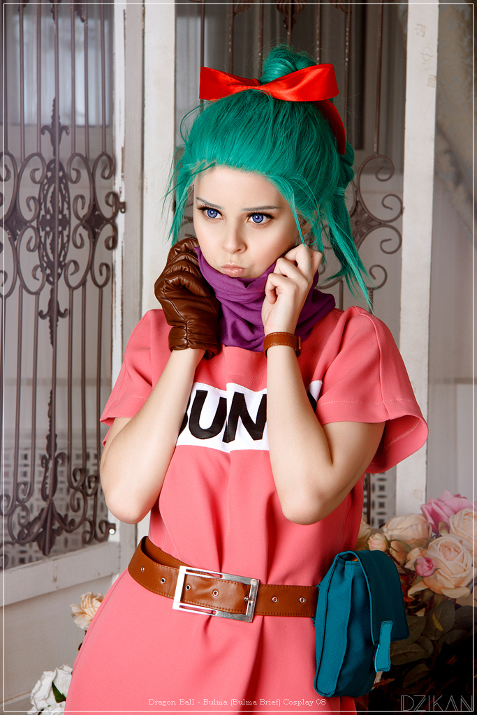 Dragon Ball - Bulma (Bulma Brief) Cosplay - costume portrait