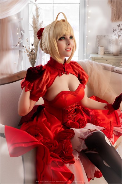 Fate Extra - Nero Claudius (Red Saber) (Emperor of Roses) Cosplay