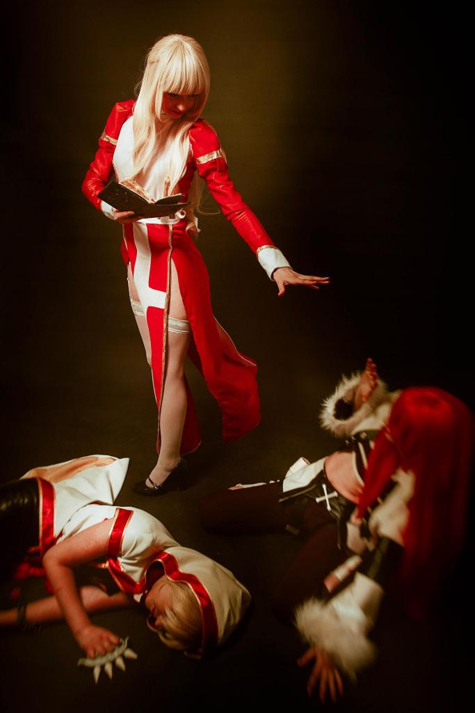 Ragnarok Online - High Priest &amp; Gunslinger &amp; Monk Cosplay - full body port.
