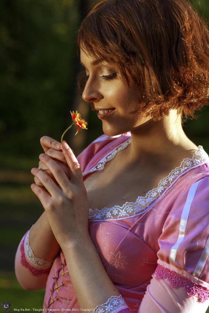 Tangled - Rapunzel (Brown Hair) Cosplay - professional cosplay study