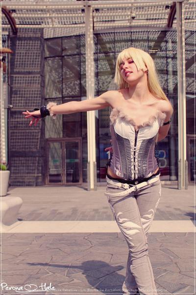 Tekken 6 - Bloodline Rebellion - Lili (Emilie De Rochefort) (Platinum Grace) Cosplay