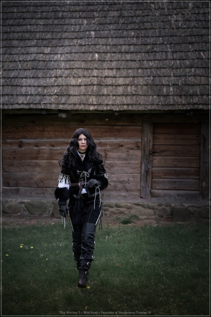 The Witcher 3 - Wild Hunt - Yennefer of Vengerberg Cosplay - full length photo