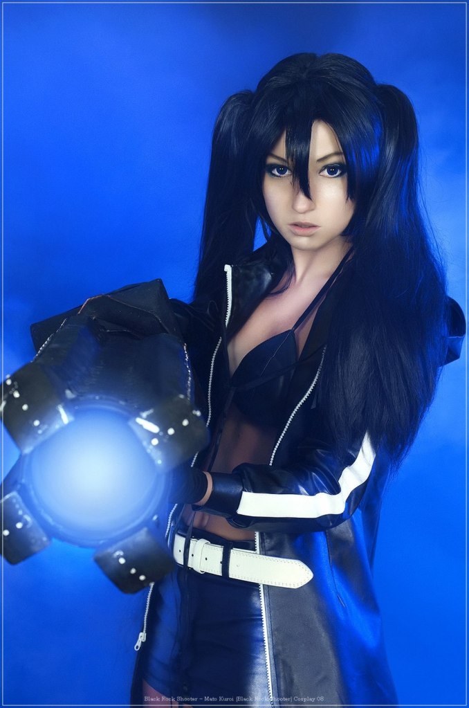 Black Rock Shooter - Mato Kuroi (Black Rock Shooter) Cosplay - soft focus shot