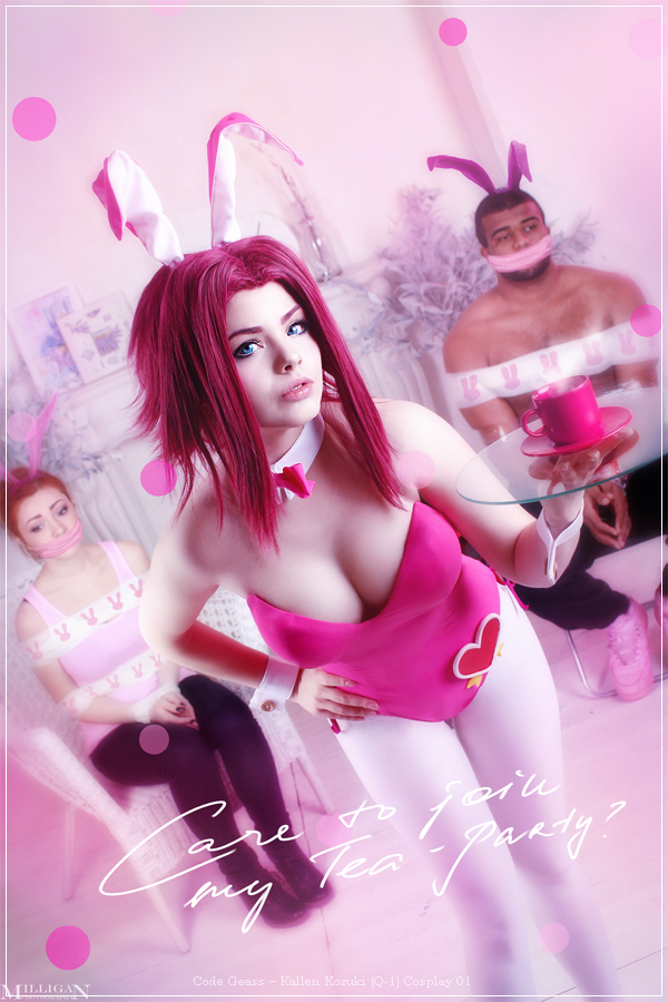 Code Geass - Kallen Kozuki (Q-1) Cosplay - authentic costume view Code Geass - Kallen Kozuki (Q-1) Cosplay - authentic costume view