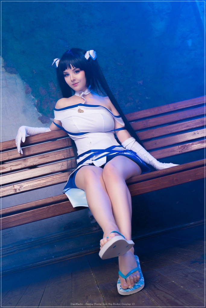 DanMachi - Hestia (Vesta) (Loli Big-Boobs) Cosplay - design showcase