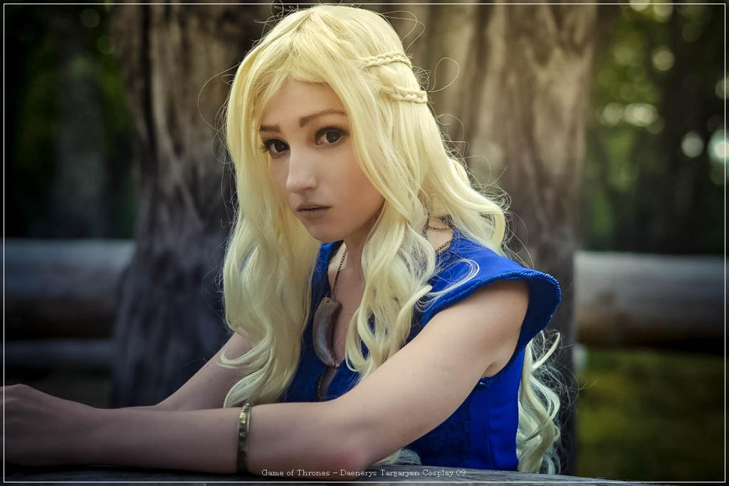 Game of Thrones - Daenerys Targaryen Cosplay - costume portrait