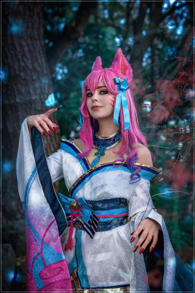 League of Legends - Ahri (The Nine-Tailed Fox) (Spirit Blossom) Cosplay character costume portrait