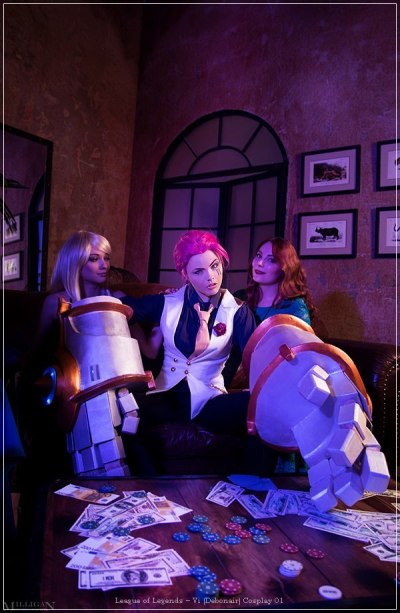 League of Legends - Vi (Debonair) Cosplay