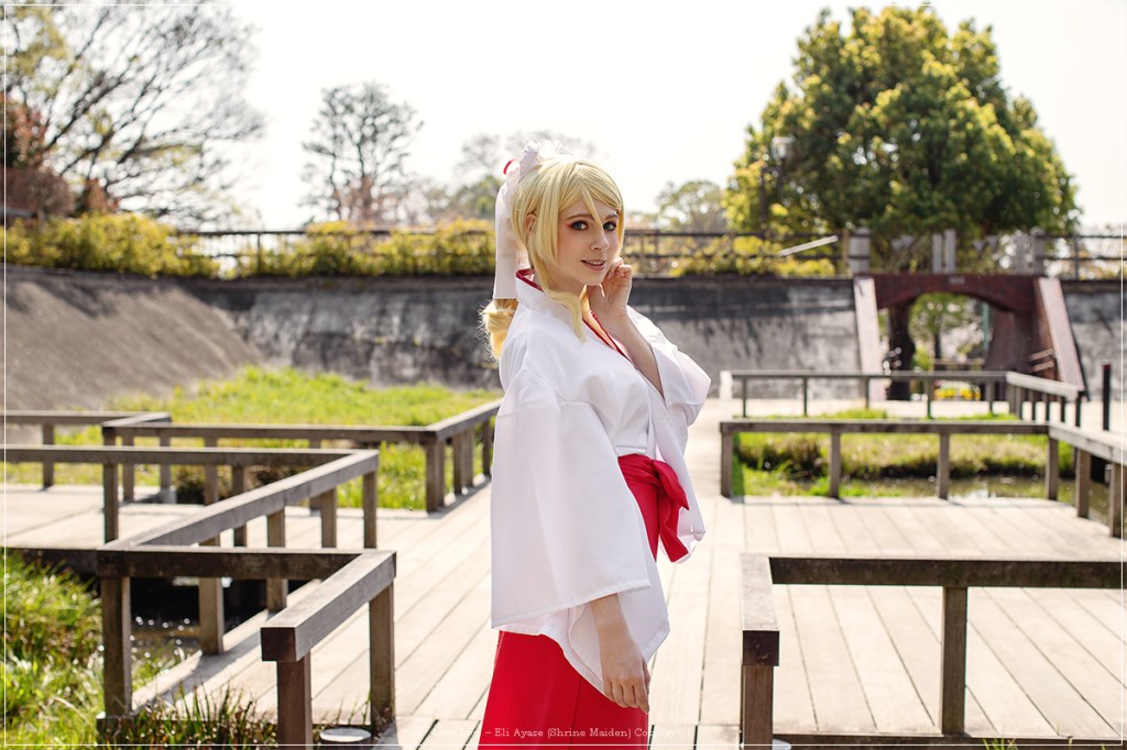 Love Live - Eli Ayase (Shrine Maiden) Cosplay full body character photo