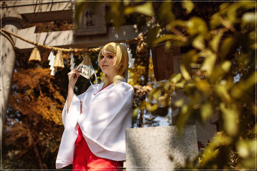 Love Live - Eli Ayase (Shrine Maiden) Cosplay character costume portrait