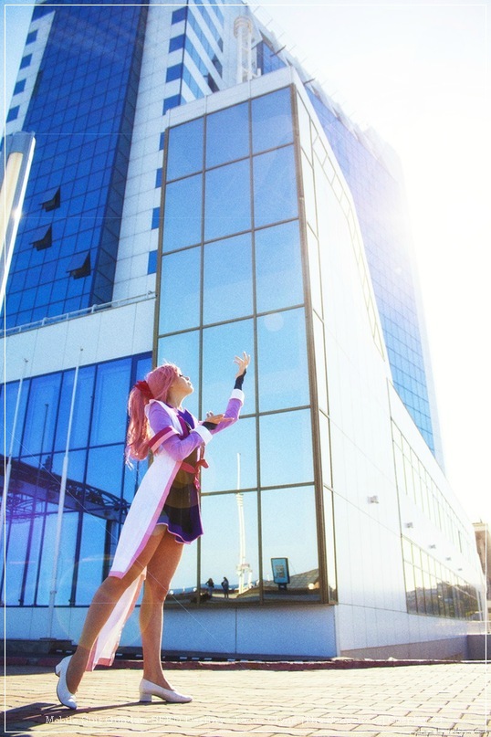 Mobile Suit Gundam SEED Destiny - Lacus Clyne (The Songstress) Cosplay - portrait photo