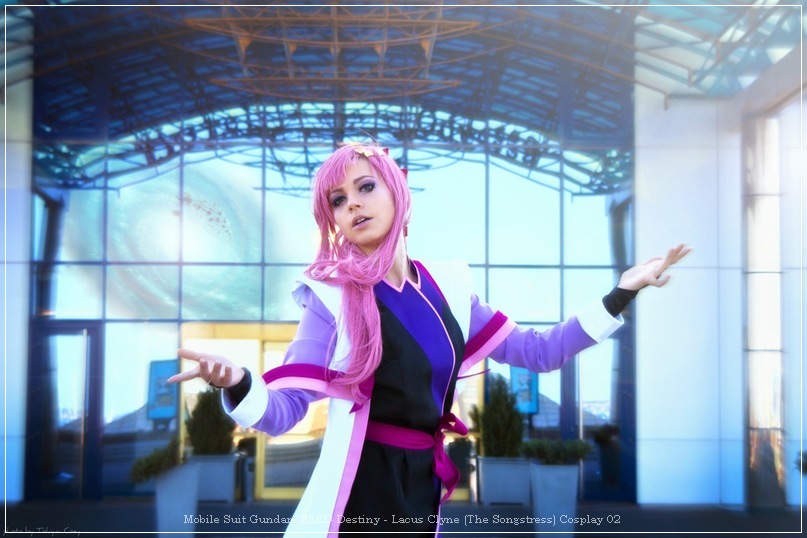 Mobile Suit Gundam SEED Destiny - Lacus Clyne (The Songstress) Cosplay - body photo