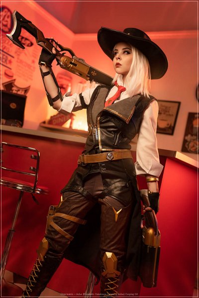 Overwatch - Ashe (Elizabeth Caledonia Calamity Ashe) Cosplay