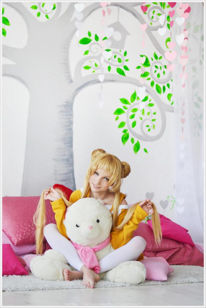 Sailor Moon - Usagi Tsukino (Sailor Moon) (Concept) Cosplay - body photo