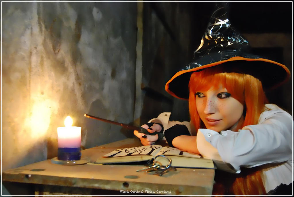 witch original vision cosplay 14