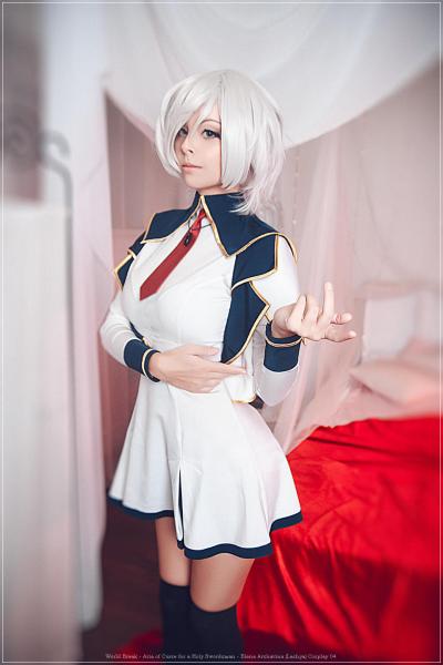 World Break - Aria of Curse for a Holy Swordsman - Elena Arshavina (Leshya) Cosplay