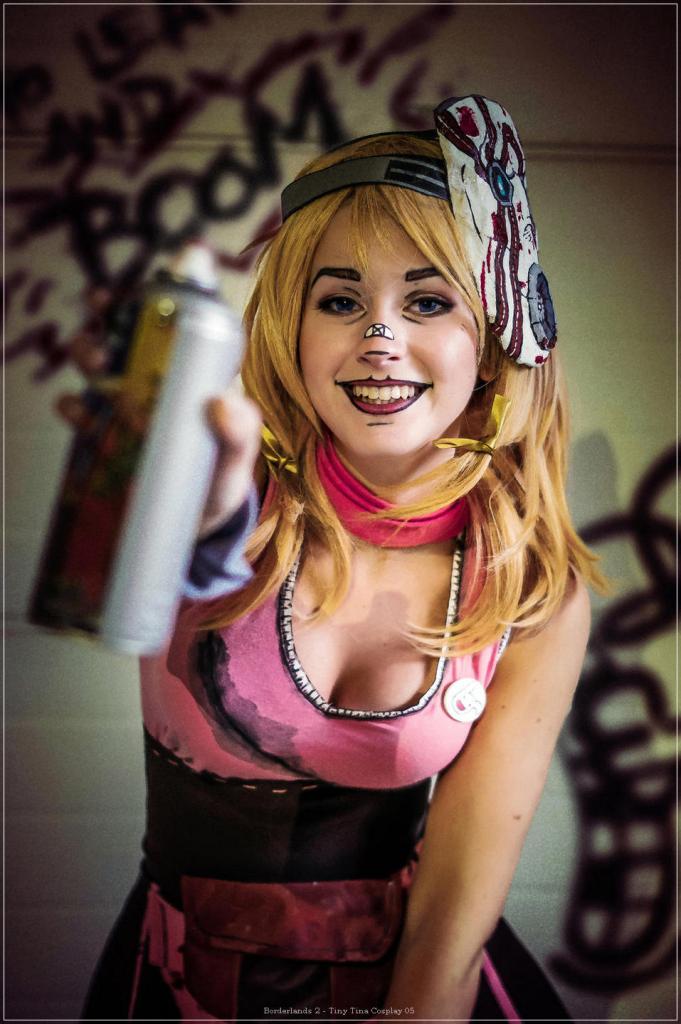 Borderlands 2 - Tiny Tina Cosplay - expressive character portrait