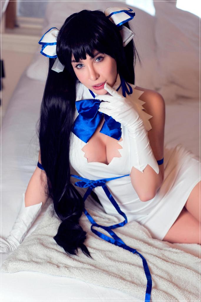 danmachi hestia vesta loli big boobs cosplay 01