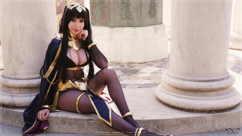 Fire Emblem - Awakening - Tharja Cosplay - detailed character analysis