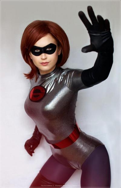The Incredibles 2 - Elastigirl (Helen Parr) Cosplay