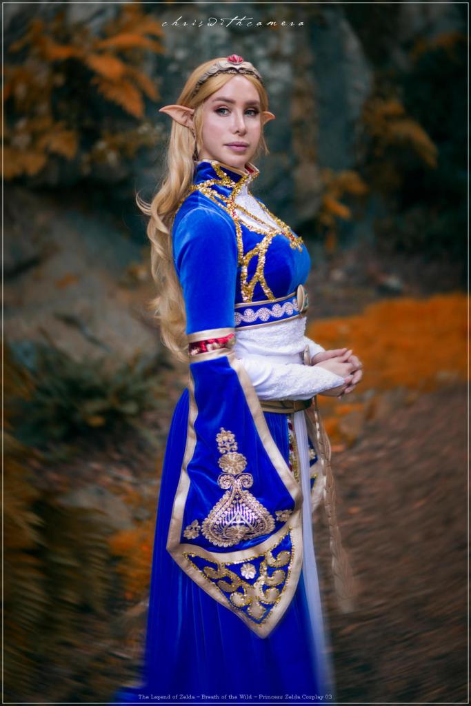 The Legend of Zelda - Breath of the Wild - Princess Zelda Cosplay - costume show