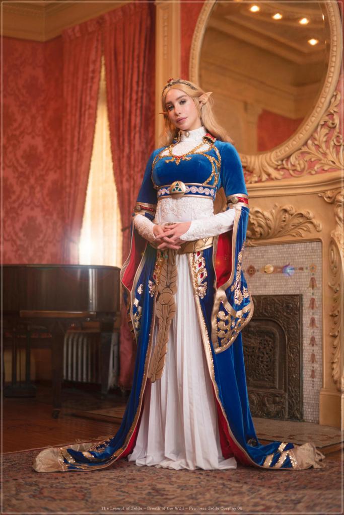 The Legend of Zelda - Breath of the Wild - Princess Zelda Cosplay - full length port.