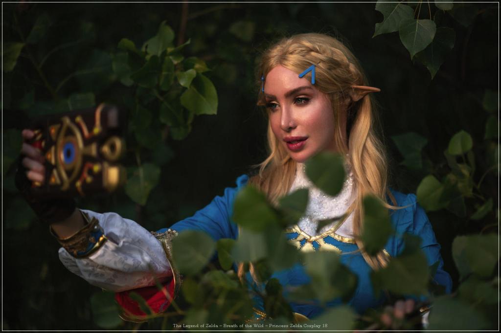 The Legend of Zelda - Breath of the Wild - Princess Zelda Cosplay - full length photo The Legend of Zelda - Breath of the Wild - Princess Zelda Cosplay - full length photo