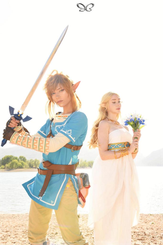 The Legend of Zelda - Breath of the Wild - Princess Zelda &amp; Link Cosplay - costume show