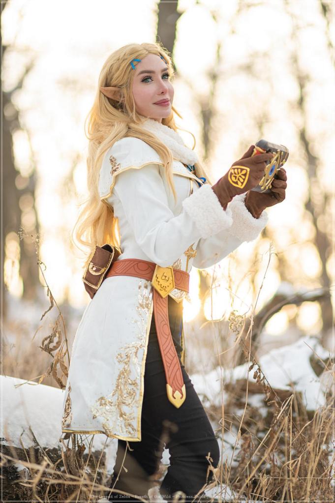 The Legend of Zelda - Breath of the Wild - Princess Zelda (Winter) Cosplay - recreation