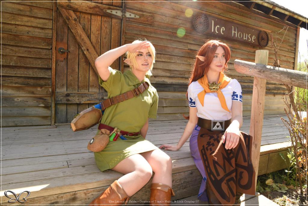 The Legend of Zelda - Ocarina of Time - Malon & Link Cosplay - costume portrait The Legend of Zelda - Ocarina of Time - Malon & Link Cosplay - costume portrait