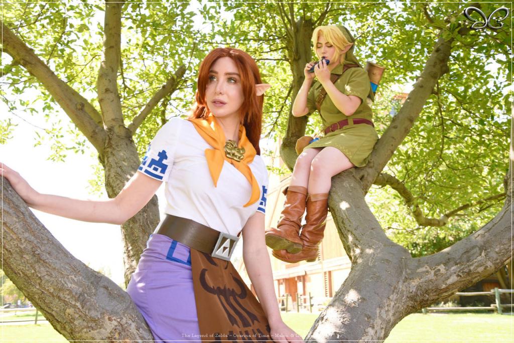 The Legend of Zelda - Ocarina of Time - Malon & Link Cosplay - full length port. The Legend of Zelda - Ocarina of Time - Malon & Link Cosplay - full length port.