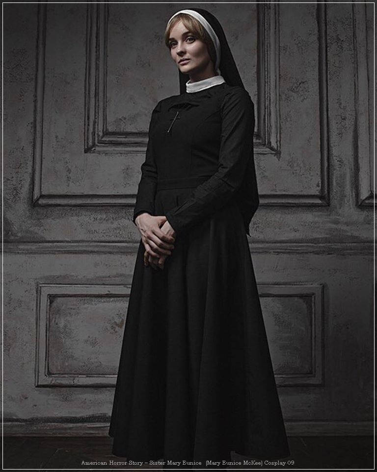 American Horror Story - Sister Mary Eunice (Mary Eunice McKee) Cosplay - costume portrait American Horror Story - Sister Mary Eunice (Mary Eunice McKee) Cosplay - costume portrait