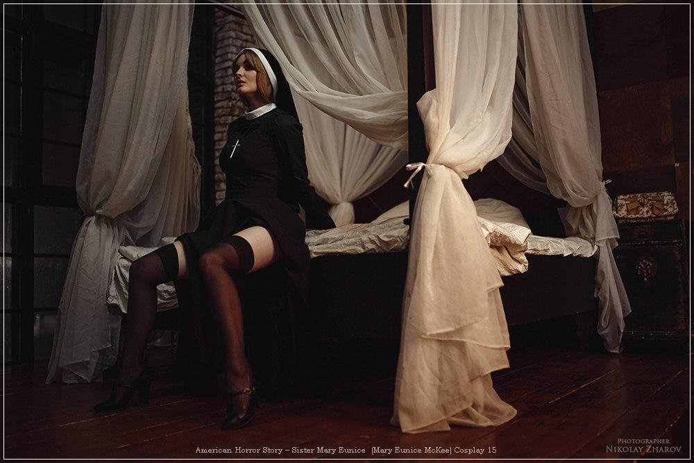 American Horror Story - Sister Mary Eunice (Mary Eunice McKee) Cosplay - full length photo American Horror Story - Sister Mary Eunice (Mary Eunice McKee) Cosplay - full length photo