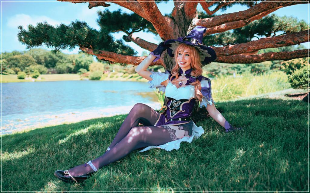 Genshin Impact - Lisa Minci (Purple Rose) Cosplay - authentic view