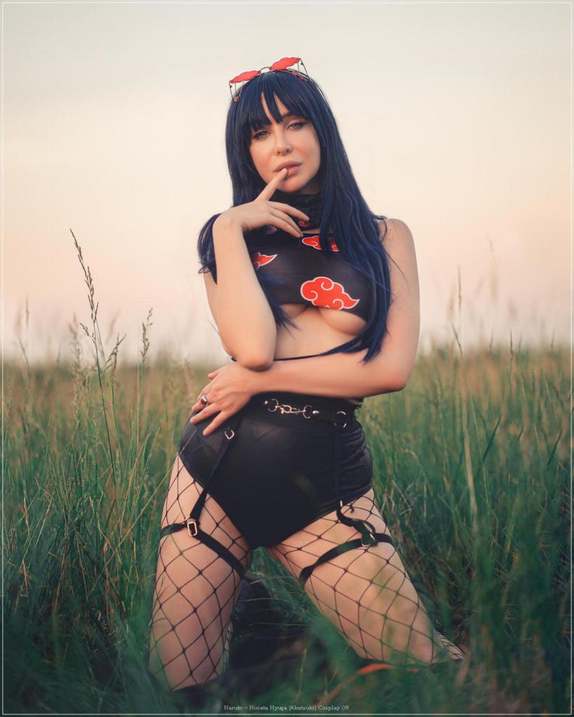 Naruto - Hinata Hyuga (Akatsuki) Cosplay - detailed character analysis