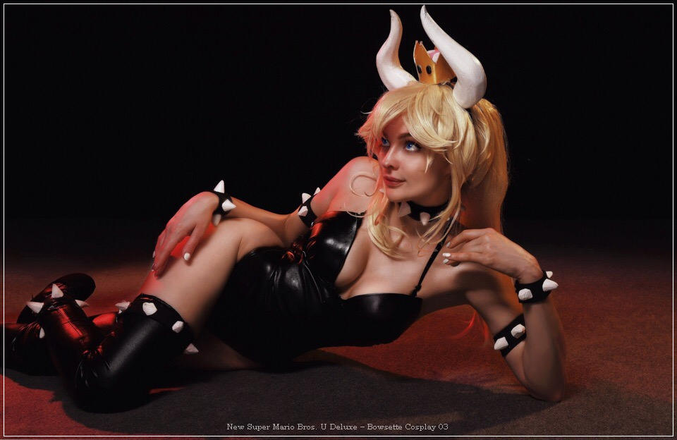 New Super Mario Bros. U Deluxe - Bowsette Cosplay - provocative show New Super Mario Bros. U Deluxe - Bowsette Cosplay - provocative show