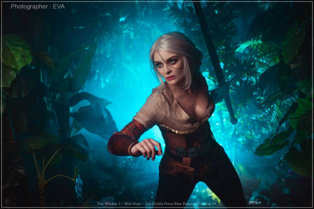 The Witcher 3 - Wild Hunt - Ciri (Cirilla Fiona Elen Riannon) Cosplay - costume show The Witcher 3 - Wild Hunt - Ciri (Cirilla Fiona Elen Riannon) Cosplay - costume show